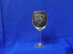 Celtic knot, wine glass
